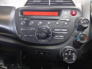 Honda Jazz 1.3 Comfort auto - Image 11