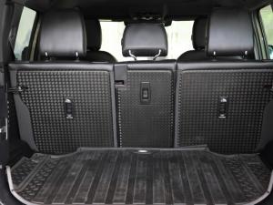 Land Rover Defender 110 D250 SE - Image 11