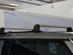 Land Rover Defender 110 D250 SE - Image 15