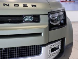 Land Rover Defender 110 D250 SE - Image 26