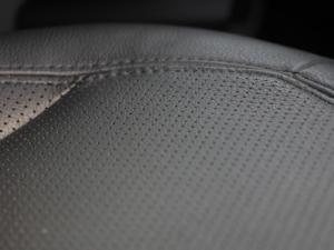 Land Rover Defender 110 D250 SE - Image 27