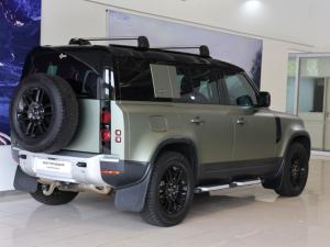 Land Rover Defender 110 D250 SE - Image 6