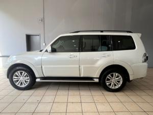 Mitsubishi Pajero 5-door 3.2DI-D GLS - Image 2