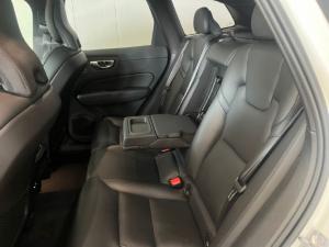Volvo XC60 T6 AWD Inscription - Image 10