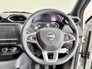 Nissan Magnite 1.0 Visia manual - Image 10
