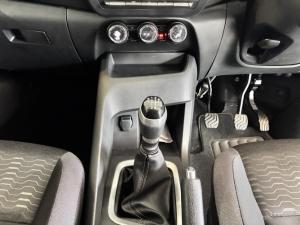 Nissan Magnite 1.0 Visia manual - Image 12