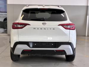 Nissan Magnite 1.0 Visia manual - Image 4