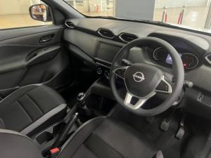 Nissan Magnite 1.0 Move panel van - Image 4