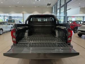 Nissan Navara 2.5DDTi double cab Stealth 4x4 - Image 5
