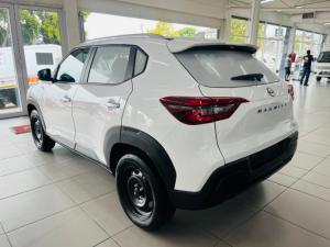 Nissan Magnite 1.0 Move panel van - Image 3