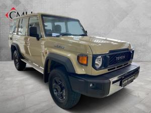 Toyota Land Cruiser 79 2.8GD-6 double cab auto - Image 1