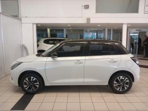 Suzuki Swift 1.2 GLX auto - Image 2