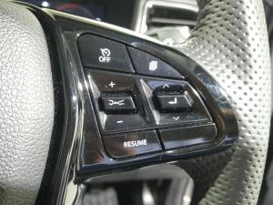 Mahindra XUV 3XO 1.2T AX7L - Image 18