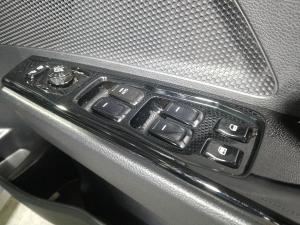 Mahindra XUV 3XO 1.2T AX7L - Image 27