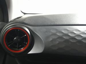 Hyundai Grand i10 1.2 Premium hatch - Image 24