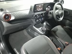 Hyundai Grand i10 1.2 Premium hatch - Image 8