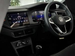 Volkswagen Polo hatch 1.0TSI - Image 11