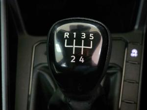 Volkswagen Polo hatch 1.0TSI - Image 12