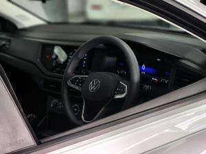 Volkswagen Polo hatch 1.0TSI - Image 21