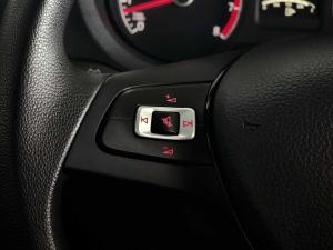 Volkswagen Polo Vivo hatch 1.6 Comfortline auto - Image 15