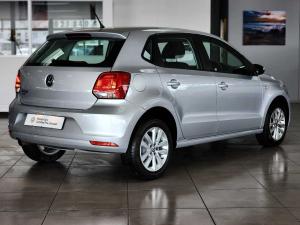 Volkswagen Polo Vivo hatch 1.6 Comfortline auto - Image 5