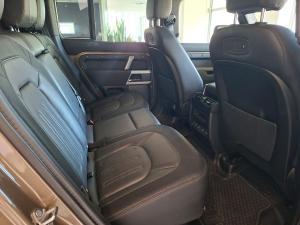 Land Rover Defender 110 D240 X-Dynamic SE - Image 13