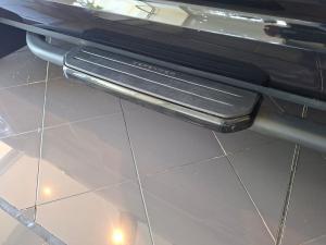 Land Rover Defender 110 D240 X-Dynamic SE - Image 7