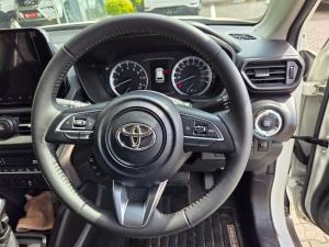 Toyota Urban Cruiser 1.5 XR automatic - Image 8