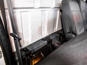 Kia K2500 2.5TD workhorse dropside - Image 21