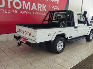 Toyota Land Cruiser 79 4.5D-4D V8 single cab LX 70th Anniversary - Image 6
