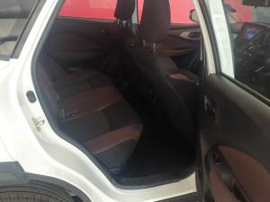 Toyota Starlet Cross 1.5 XS auto - Image 11