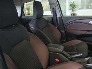 Suzuki Fronx 1.5 GL auto - Image 17