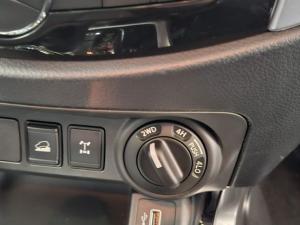 Nissan Navara 2.5DDTi double cab Stealth 4x4 - Image 20