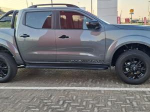 Nissan Navara 2.5DDTi double cab Stealth 4x4 - Image 3