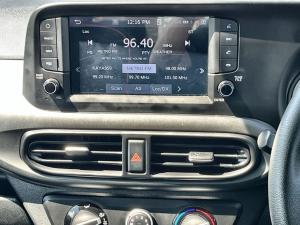 Hyundai Grand i10 1.0 Premium hatch - Image 21