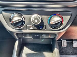 Hyundai Grand i10 1.0 Premium hatch - Image 22