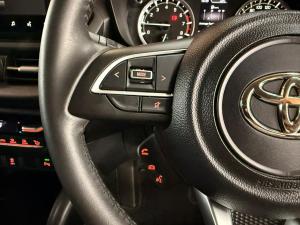 Toyota Urban Cruiser 1.5 XR manual - Image 16