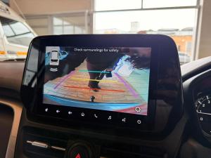 Toyota Urban Cruiser 1.5 XR manual - Image 18