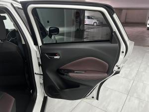 Toyota Starlet Cross 1.5 XR manual - Image 10