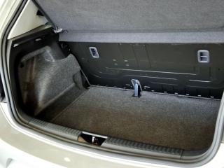 Volkswagen Polo Vivo hatch 1.6 Style