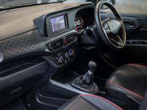 Hyundai Grand i10 1.0 Fluid hatch manual - Image 14