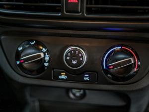 Hyundai Grand i10 1.0 Fluid hatch manual - Image 20