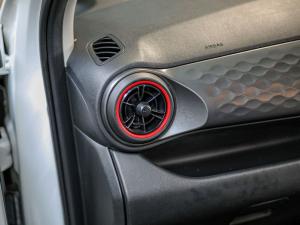 Hyundai Grand i10 1.0 Fluid hatch manual - Image 21