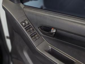 Isuzu D-Max 250 double cab Hi-Ride auto - Image 13