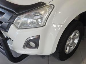 Isuzu D-Max 250 double cab Hi-Ride auto - Image 5
