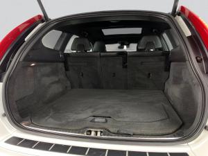Volvo XC60 D5 Geartronic Elite AWD - Image 14