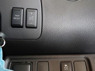 Nissan Navara 2.5DDTi double cab SE Plus auto