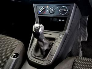 Volkswagen Polo hatch 1.0TSI - Image 11