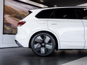 Volkswagen Touareg V6 TDI R-Line - Image 13