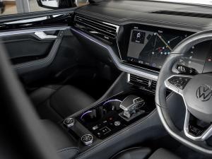 Volkswagen Touareg V6 TDI R-Line - Image 18